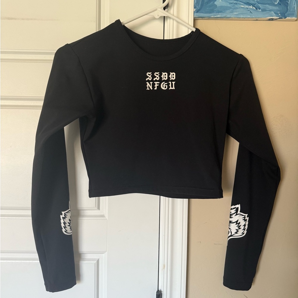 Darc Sport Black Graphic Long Sleeve Crop Top